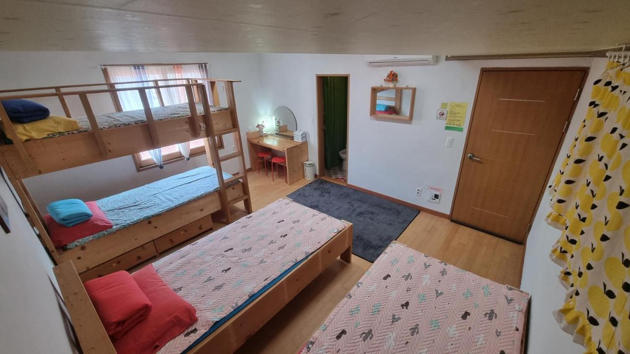 Tongyeong One Guesthouse Exterior photo
