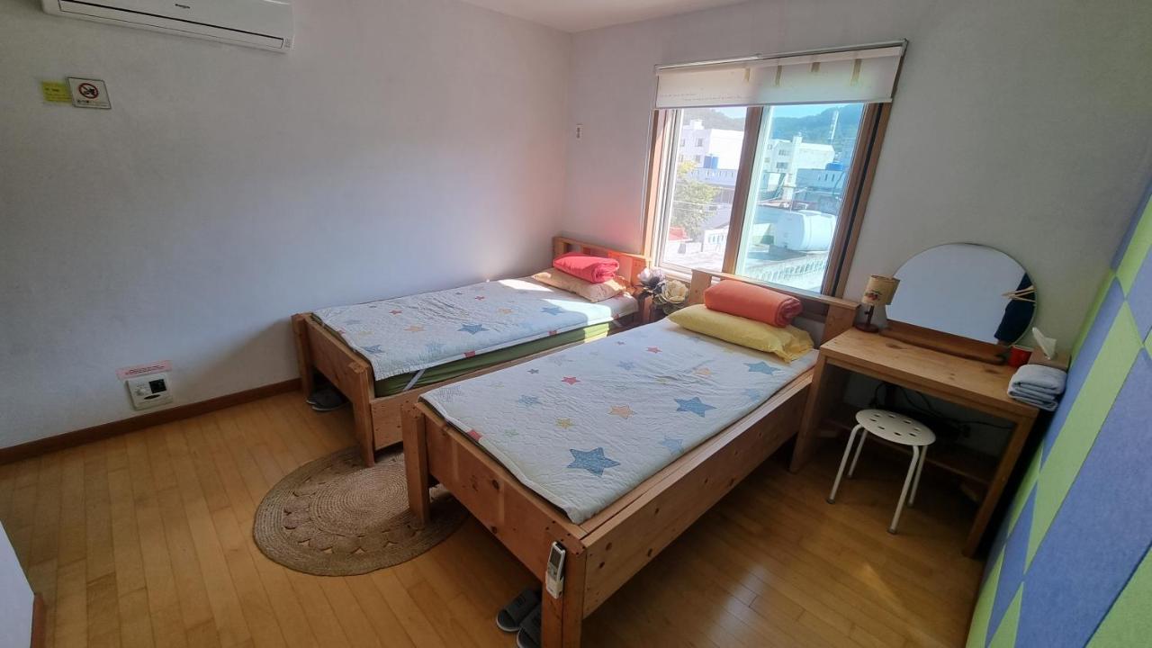 Tongyeong One Guesthouse Exterior photo